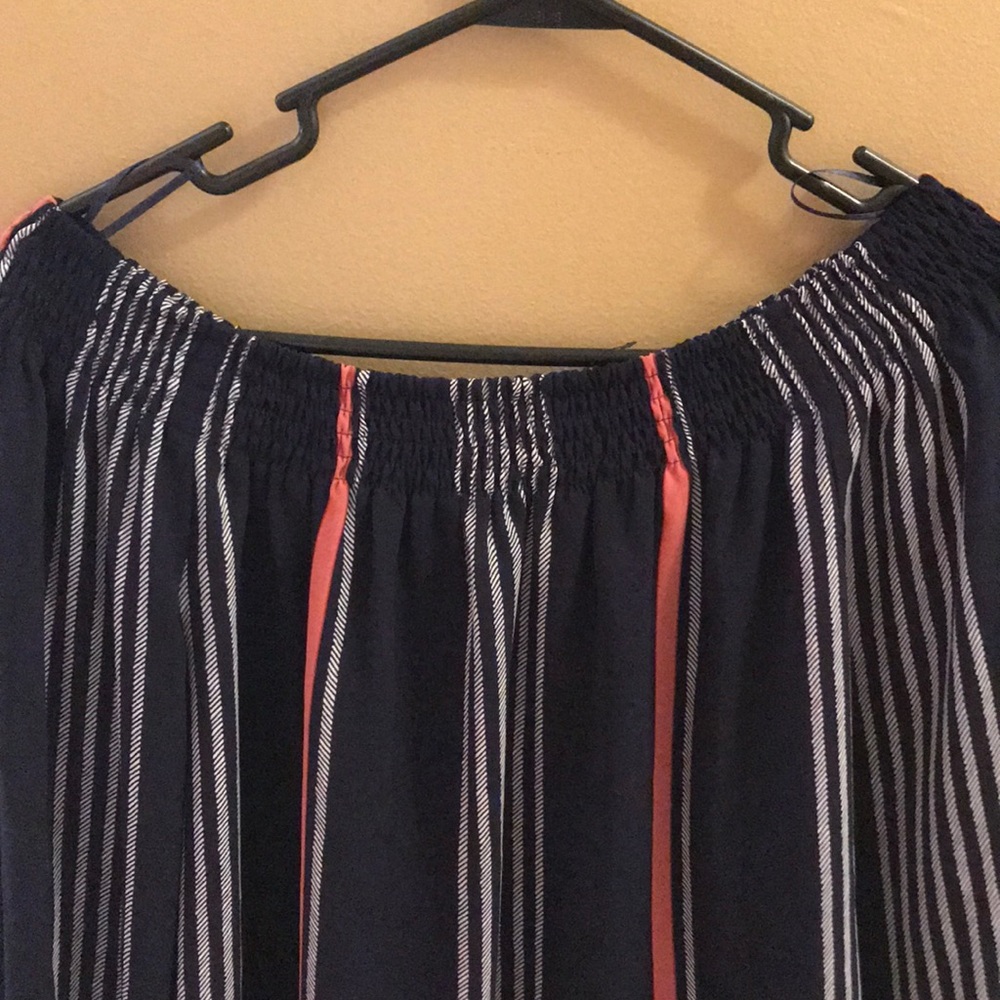 Express Top - Picture 2 of 3